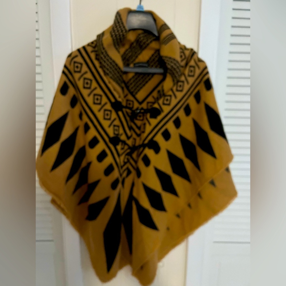 Saks off fifth shawl boho